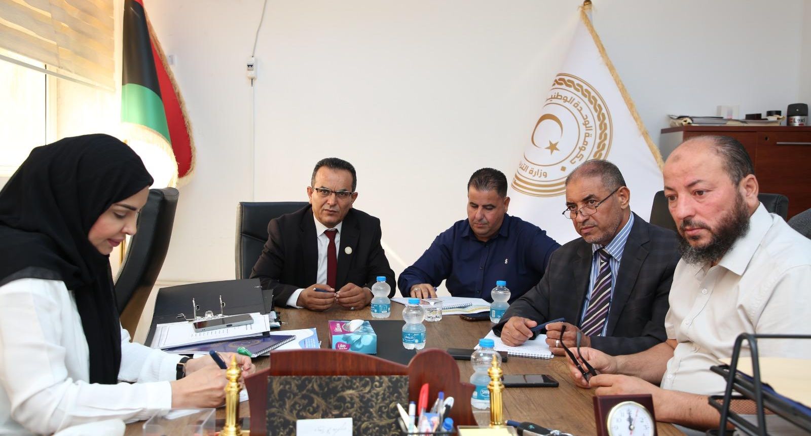 لجنة سد العجز تواصل عقد اجتماعاتها - وزارة التربية والتعليم لجنة سد العجز تواصل عقد اجتماعاتها