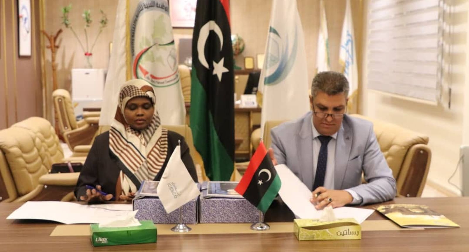 اِستلام ملفات تَرشِيح مواقع التُّراث الثقافي الليبي لِتسجيلها على قائمة التُّراث الإسلامي بمنظمة الإيسيسكو - وزارة التربية والتعليم اِستلام ملفات تَرشِيح مواقع التُّراث الثقافي الليبي لِتسجيلها على قائمة التُّراث الإسلامي بمنظمة الإيسيسكو