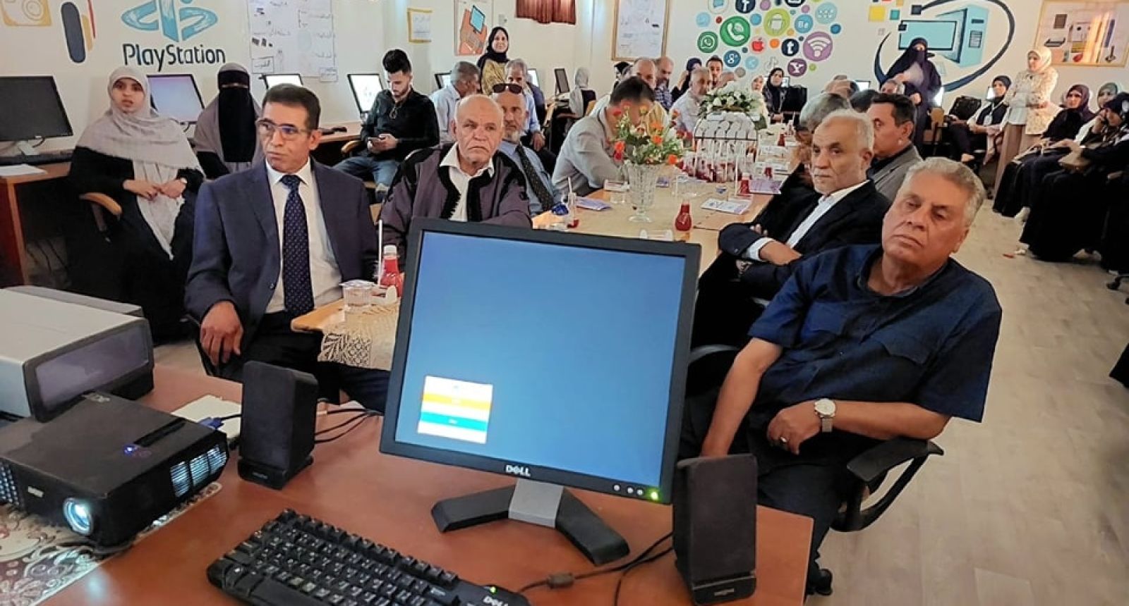 وَكِيل الوِزارَة لِشؤون المراقبات يُشارك في اِحتفالية اليوم الوطني لِتقنية المعلومات - وزارة التربية والتعليم وَكِيل الوِزارَة لِشؤون المراقبات يُشارك في اِحتفالية اليوم الوطني لِتقنية المعلومات