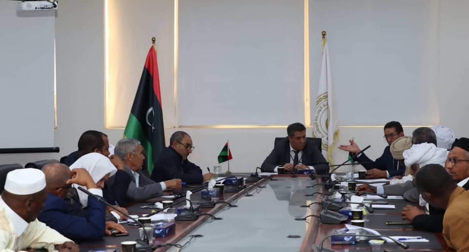 الوزير يَلتقِي برئيس وأعضاء المجلس الأعلى لقبائل ومدن فزان - وزارة التربية والتعليم الوزير يَلتقِي برئيس وأعضاء المجلس الأعلى لقبائل ومدن فزان