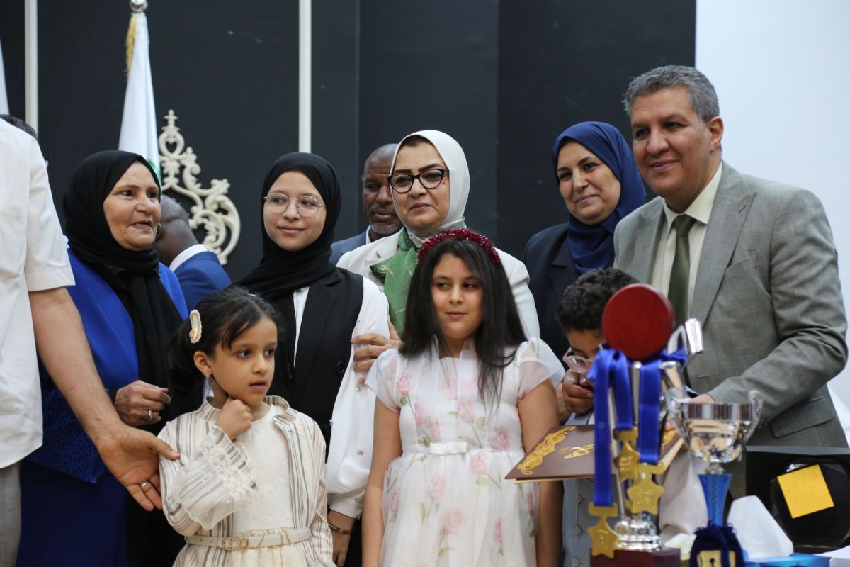 اللجنة الوطنية للتربية والثقافة والعلوم تكرم الفائزين في المسابقات والمبادرات العربية والإقليمية - وزارة التربية والتعليم اللجنة الوطنية للتربية والثقافة والعلوم تكرم الفائزين في المسابقات والمبادرات العربية والإقليمية