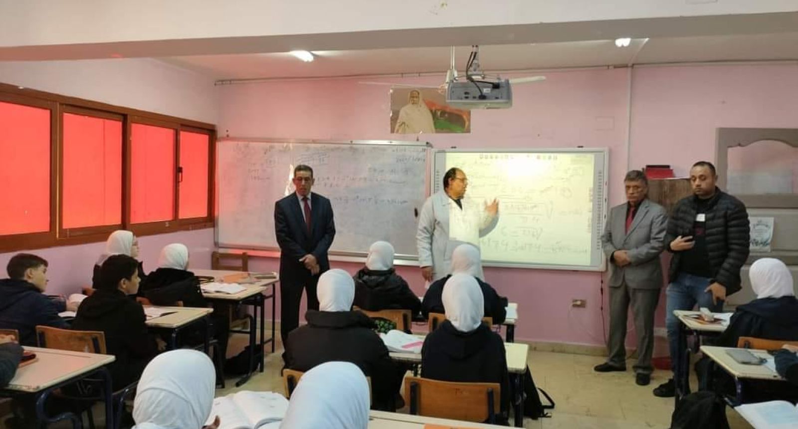 بِرئاسة وكيل شؤون المراقبات .. وفد الوزارة يزور عدداً من المدارس الليبية في القاهرة والإسكندرية - وزارة التربية والتعليم بِرئاسة وكيل شؤون المراقبات .. وفد الوزارة يزور عدداً من المدارس الليبية في القاهرة والإسكندرية