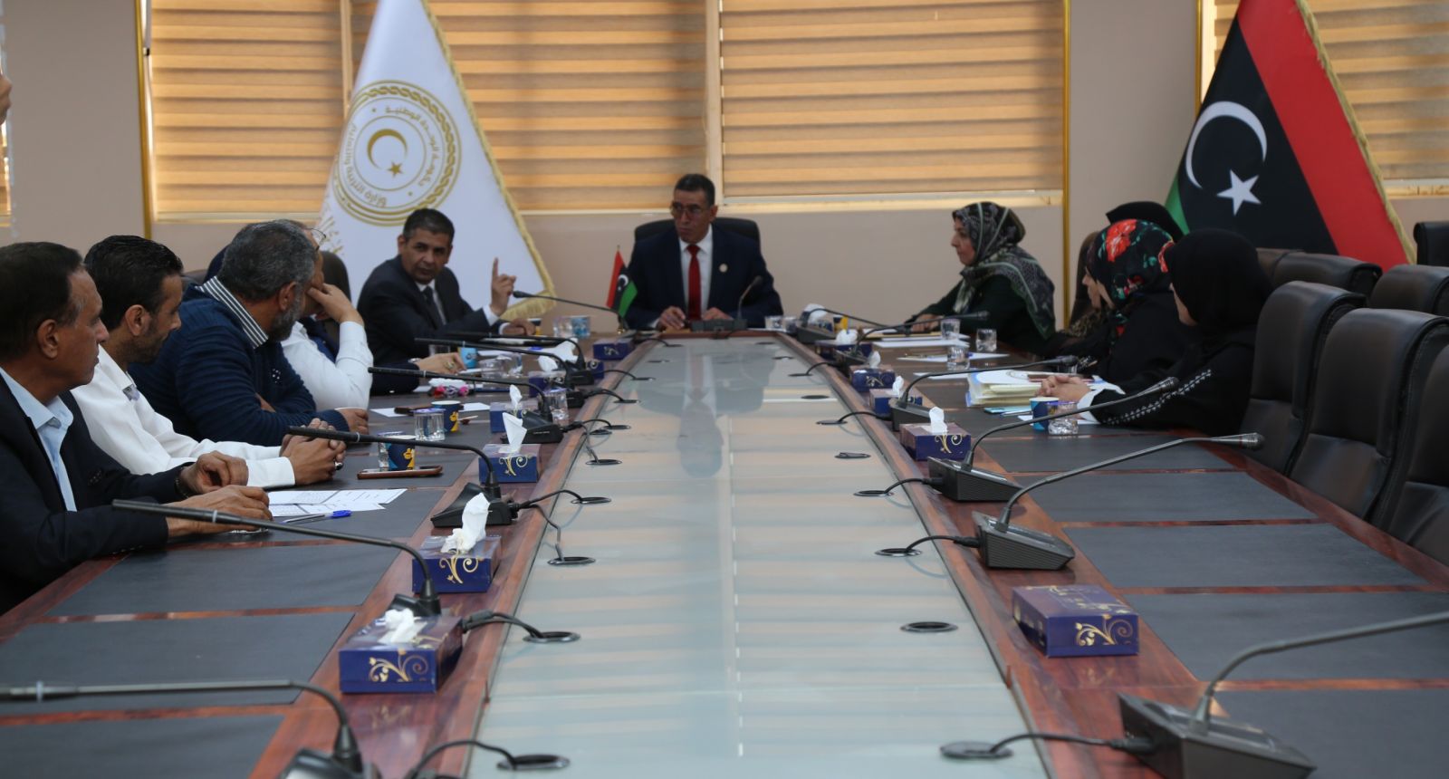 لجنة شؤون المعلمين تعقد اجتماعها الأول - وزارة التربية والتعليم لجنة شؤون المعلمين تعقد اجتماعها الأول
