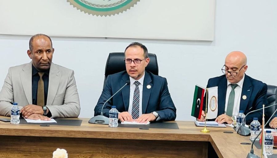 وَزِير التَّربية والتَّعليم يُناقِش مع إدارة مُستشفى السكري وإدارة الخِدمة الاِجتماعية والصّحة المدرسية مبادرة الكشف الصّحي المجاني