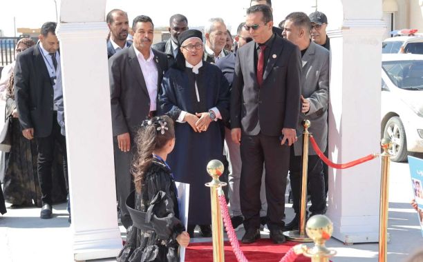 استمرار تنفيذ الورش التدريبية لتطوير مهارات معلمي اللغة الانجليزية