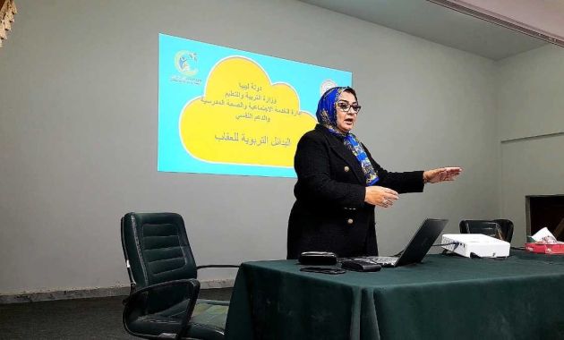 وزير التَّربية والتَّعليم يتفقَّد العمل بمركز المعلومات والتوثيق ويُتابع جُهوده في التّحول الرّقمي