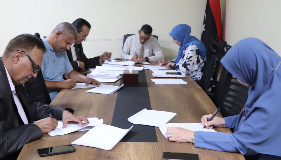 خلال اجتماعها اليوم .. إدارة الخدمة الاجتماعية والصحة المدرسية بالوزارة تستعد لإنطلاق فعاليات ملتقى الأخصائيين الاجتماعيين الأول، وتستعرض آليات تنفيذ مبادرة "طريقك اختيارك"