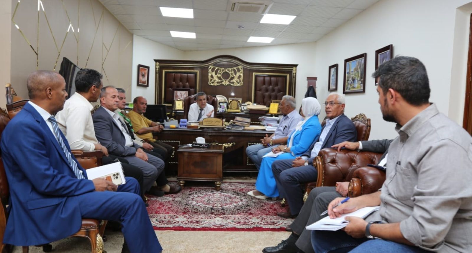 الْوزير يُتابع جهود لجنَة تجهيز قافلة المعونات واحتياجات قِطاع التَّعليم للمناطق المُتضرِّرة