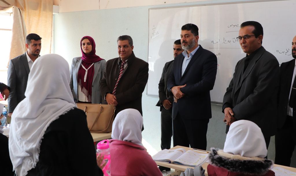 خِلال زيَارته لهما .. وَزِير التّربية والتّعليم يتفقَّد مدرسة تاجوراء المركزية ويتعهّد بإدراج "جابر بن حيان" ضِمن أولويات الصيانة