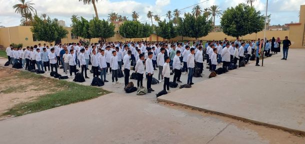 الوزير يَفتتح مدرسة الدّار البَيضاء بعد إتمام صيانتها