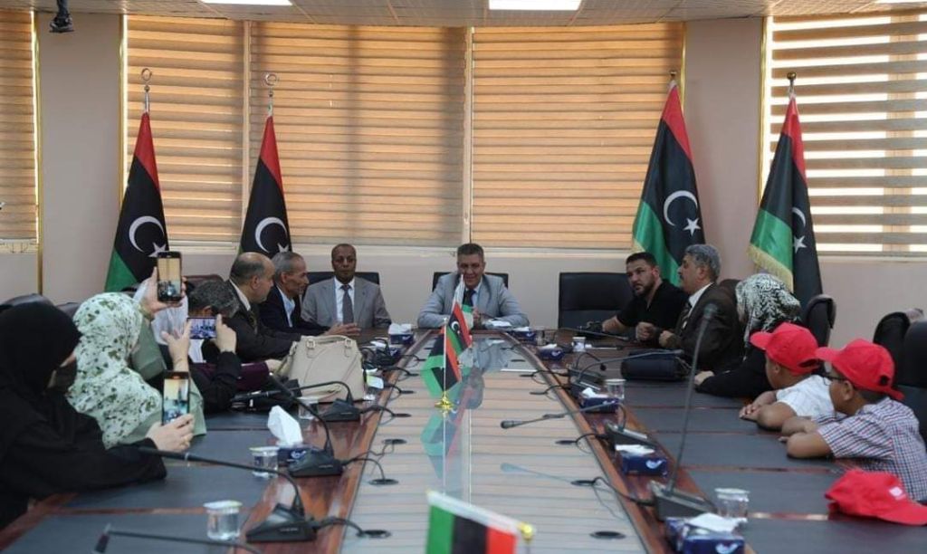 الوزير يلتقي بأعضاء اللجنة المركزية للمنتدى الأول للمواهب الطلابية بمراقبة التربية والتعليم مصراتة