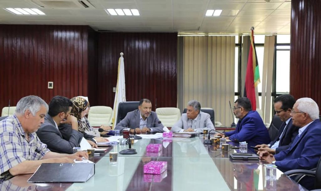 اللجنة العُليا للاِمتحانات تستمع لإحاطة بِشأن سَير الاِمتحانات في لجنة طرابلس الطبي و تَستعرِض عدد من التَّقارير