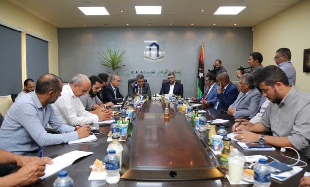 رَئيس الفريق الحُكومي للطوارئ والاِستجابة السريعة يَستعرض مع ممثلي الوزارة جُهود حصر الأضرار وتعليم التلامِيذ في مناطق نُزوحهم