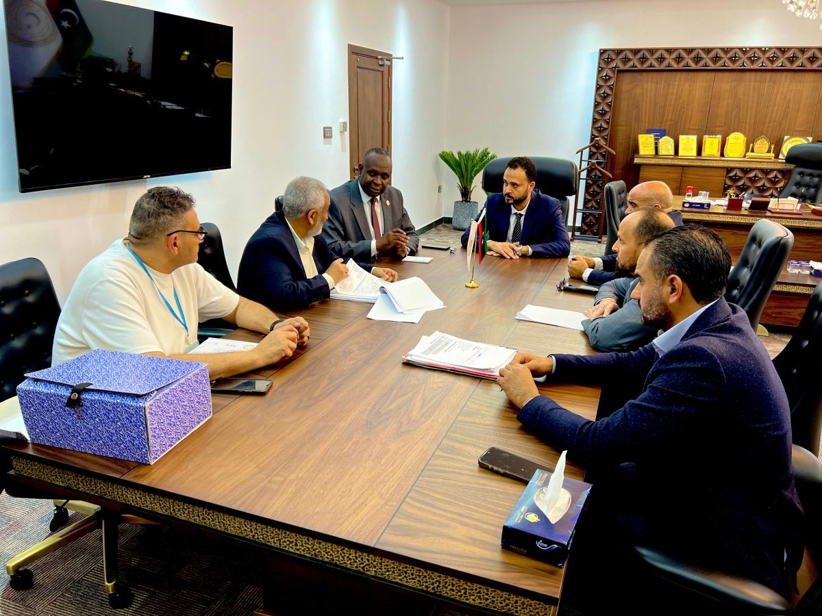 لجنة شؤون الموظفين تعقد اجتماعها الخامس