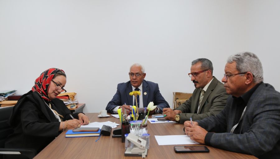 إدارة الموارد البشرية بِالوزارة تعقد اِجتماعاً بمدِيري مكاتب الموارد البشرية بمراقبات التّربية والتّعليم ببلديات الساحل الغربي