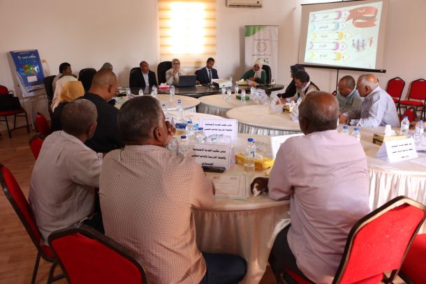 الوَزِير و الفطيسي يُناقشان قطاع التَّعليم و سُبُل تطوِيره