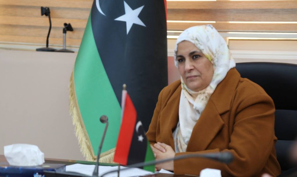 لجنة الإشراف على مبادرة تحدي القراءة العربي في موسمها العاشر تعقد اجتماعًا ضم منسقي المناطق التعليمية ورؤساء فرق العمل بالمبادرة