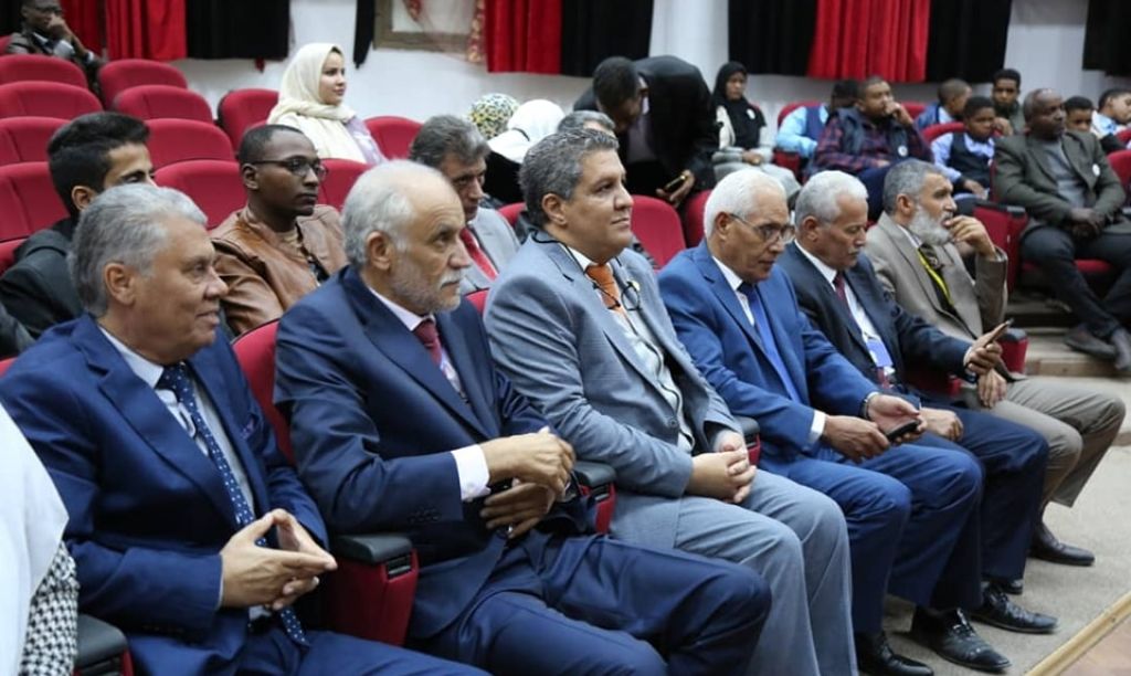 الوزِير يحضر حَفل تكريم مدرسة قراقرة للتَّعليم الأساسي ببلدية الغريفة في خِتام زيارتهم لمدينة طرابلس