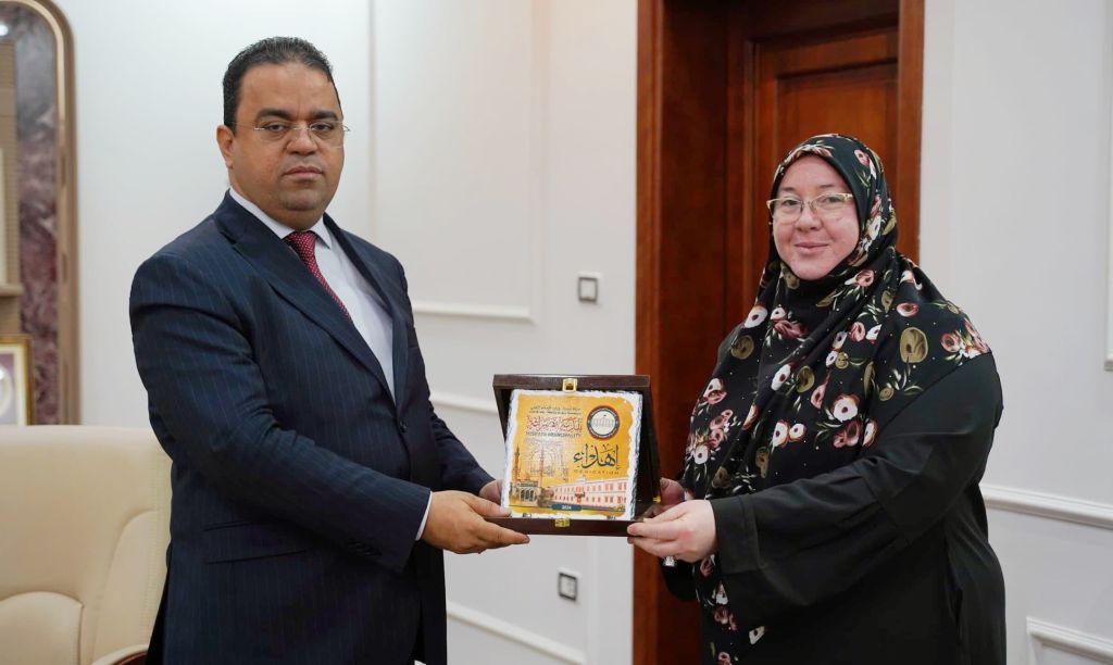 وزير التربية والتعليم المكلف يلتقي بعضو المجلس البلدي رئيس لجنة التعليم ببلدية مصراتة