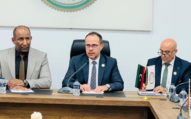 استمرار تنفيذ الورش التدريبية لتطوير مهارات معلمي اللغة الانجليزية