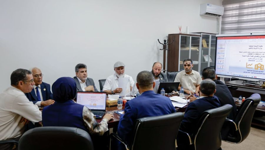 لجنة شؤون المعلمين تناقش المحضر الثاني عشر برئاسة وكيل الوزارة لشؤون المراقبات الدكتور "محسن الكبير"