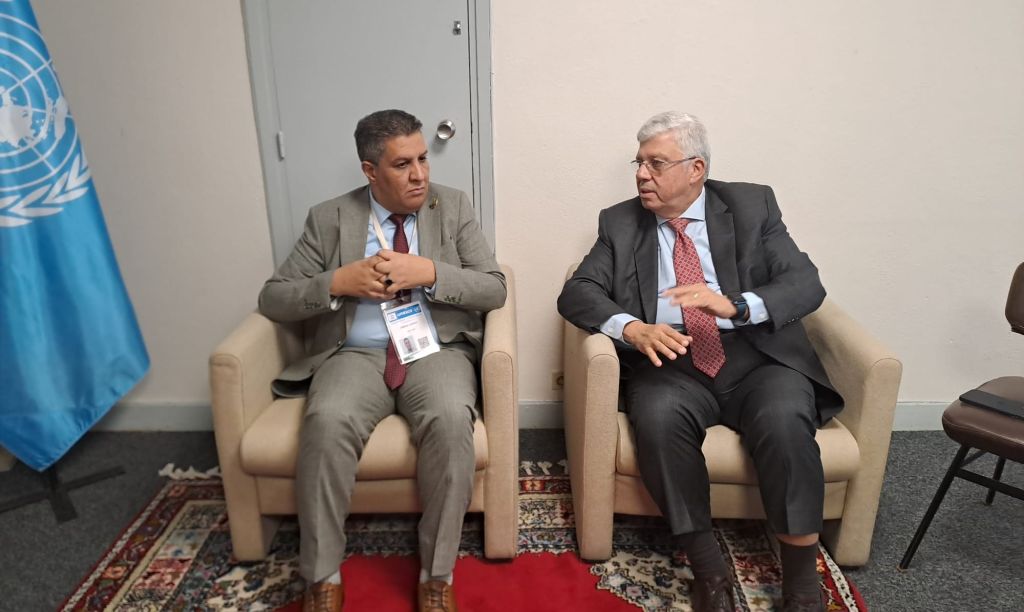 تطوير الخِبرات في مجال التَّعليم الإلكتروني وتدريب المُعلِّمين محور لِقاء الوزير مع نظيره المصري