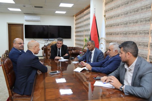 اِستعراض سير العملية التّعليمية والاِطّلاع على جُهود النّشاط المدرسي خلال الاِجتماع العادي الرابع للوزارة