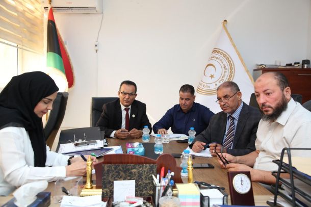 لجنة شؤون المعلمين تناقش المحضر الثاني عشر برئاسة وكيل الوزارة لشؤون المراقبات الدكتور "محسن الكبير"