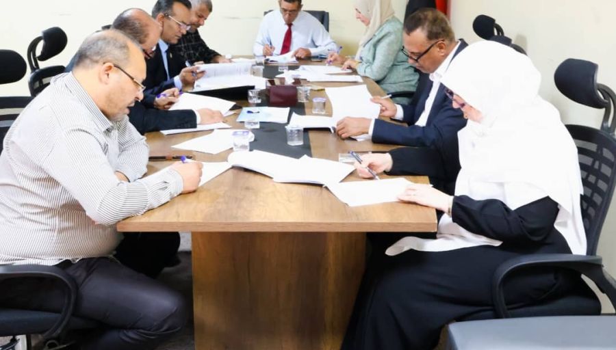اجتماع تقني جمع عدداً من المختصين والمسؤولين بالوزارة مع وفد فني من شركة ليبيانا