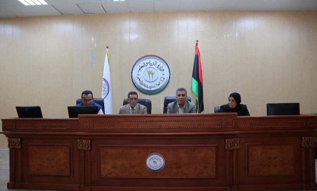 إدارة التعليم الثانوي بالوزارة تعقد الاجتماع الأول بمديري مكاتب شؤون التّعليم الثانوي بمراقبات التّربية والتّعليم