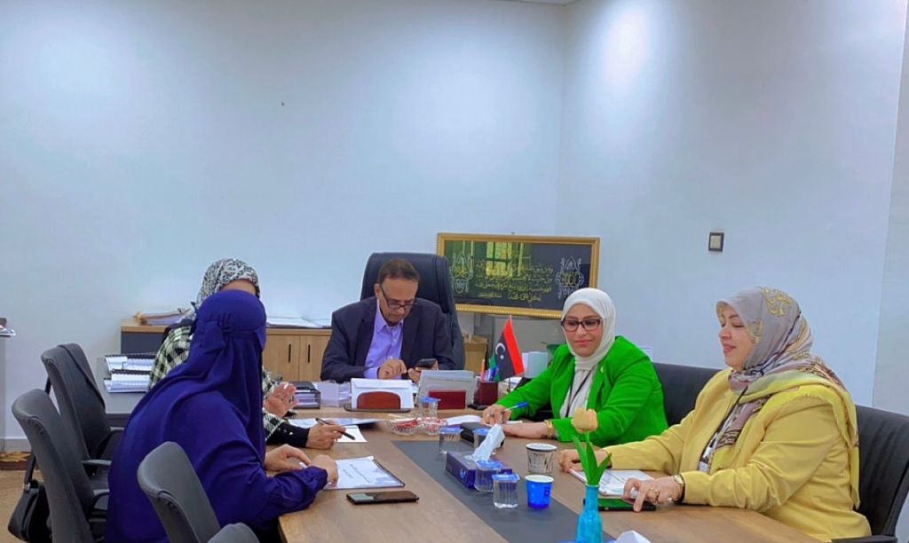 ضمن خطة الـ100 يوم اجتماع مشترك بين إدارتي الخدمة الاجتماعية والصحة المدرسية والاحتياط العام لتعزيز الاستفادة من المحالين للاحتياط العام في سد العجز