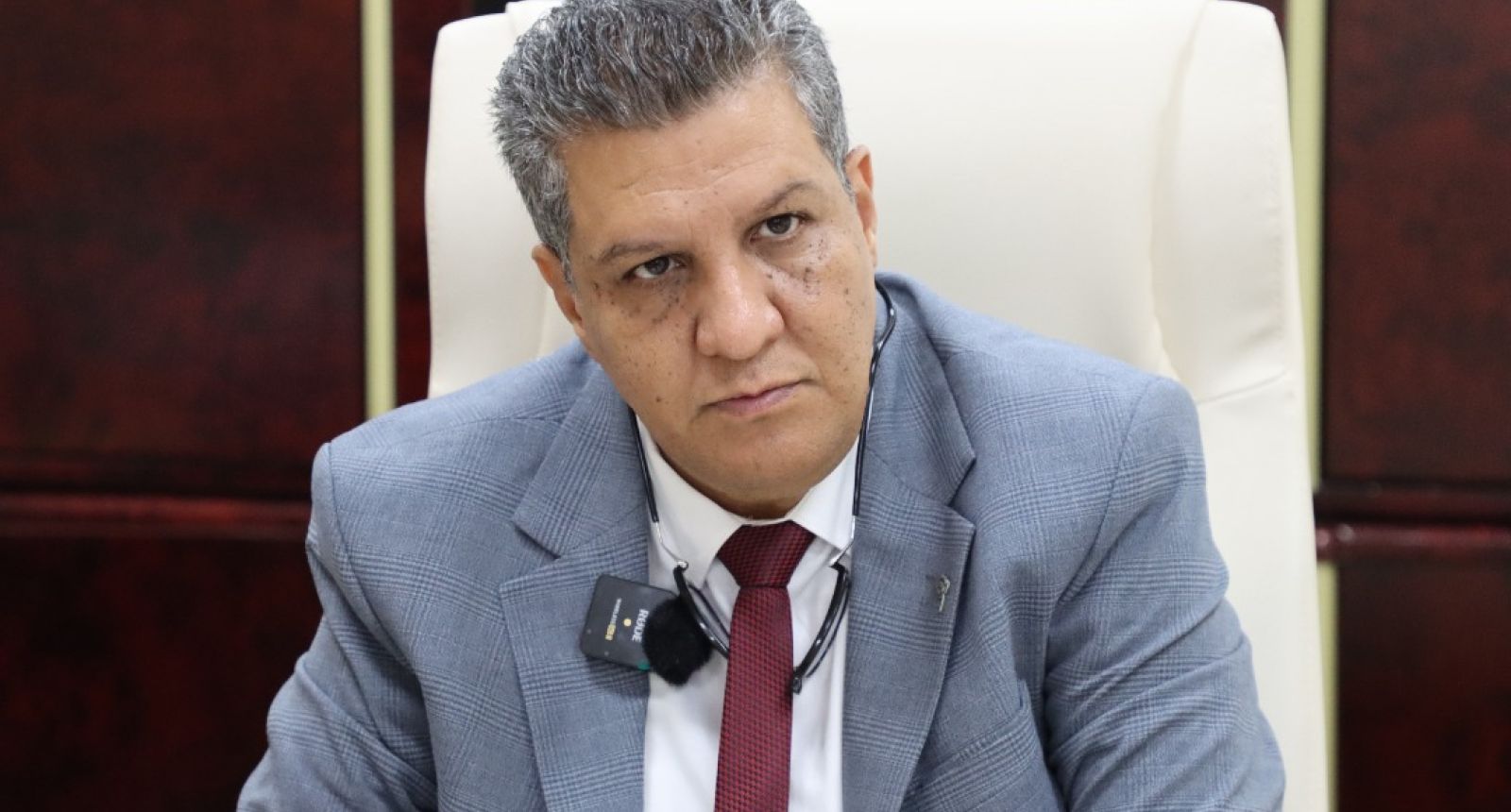 الوزير يَطمئِن على سير الامتحانات في اللجنة الامتحانية "شهداء أبوهادي" في سرت