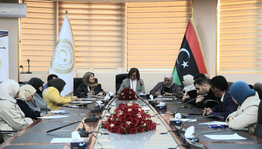 انطلاق الامتحانات النهائية للفصل الدراسي الأول لسنوات النقل للعام الدراسي 2025-2026م