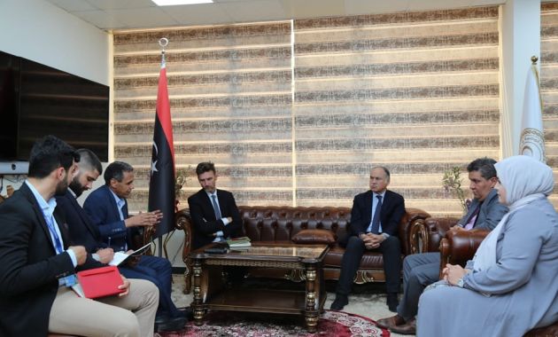 وَكِيلا التَّعليم و الصّحة يُناقشان الاِستعداد لاِمتحانات الشهادات العامة