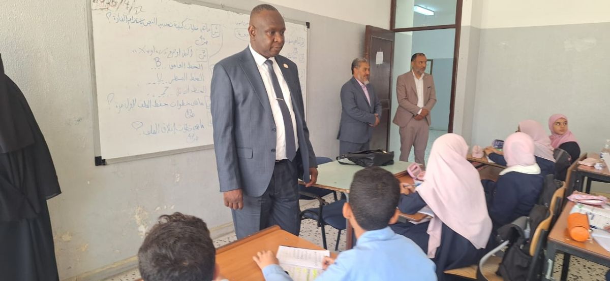 مديرا مكتب شؤون الوزير والمركز الوطني للامتحانات في جولة تفقدية لعدد من مدارس مراقبة جنزور