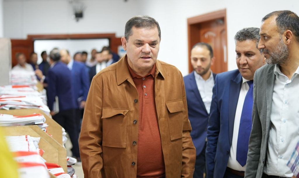 رَئِيس مَجلس الوزراء يتفقَّد الاِستعدادات لاِمتحانات الشهادات العامة