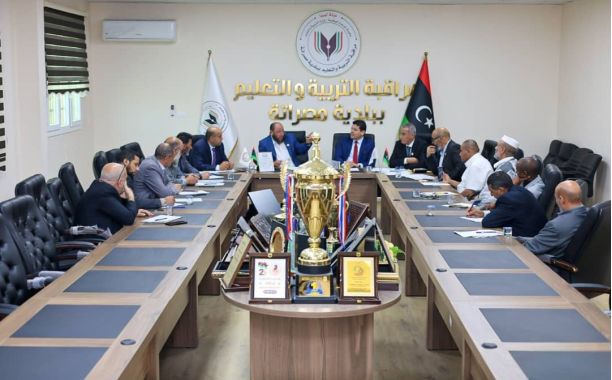 وزارة التربية والتعليم تعقد اجتماعها الشهري العادي برئاسة وزير التربية والتعليم الدكتور محمد القريو