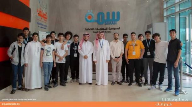 الوزير يَطمئِن على سير الامتحانات في اللجنة الامتحانية "شهداء أبوهادي" في سرت