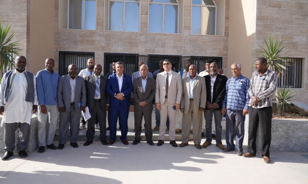 الوَزِير يزور تاورغاء ويَتفقَّد مدرستي "خالد بن الوليد" و "أم المؤمنين" بعد إتمام إنشائهما