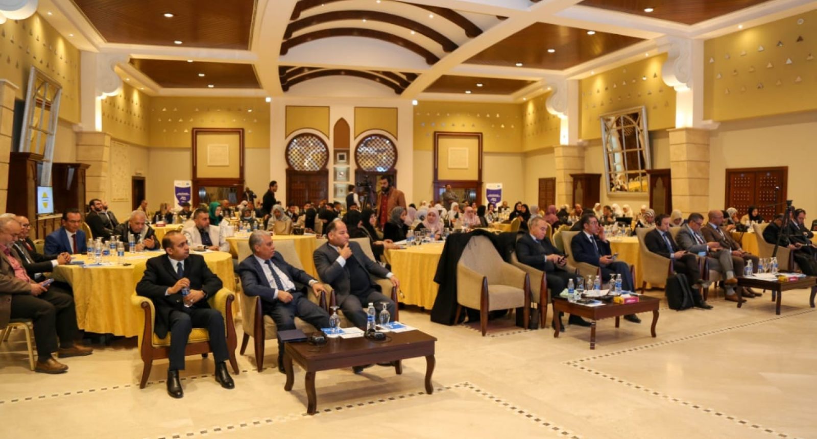 الوزارة تُطلق المرحلة الثالثة من التّعليم الاِستدراكي للعام الدّراسي وتدشن منصّة تعليمية لتلاميذ وطلاب درنة