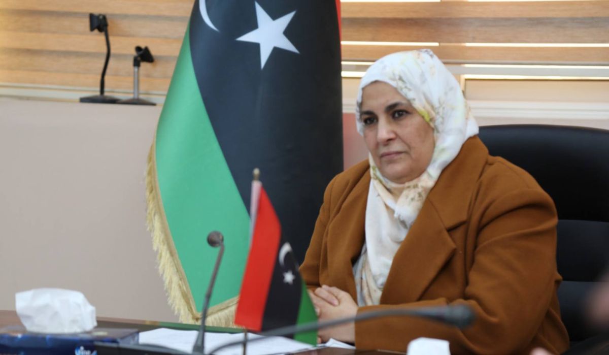 لجنة الإشراف على مبادرة تحدي القراءة العربي في موسمها العاشر تعقد اجتماعًا ضم منسقي المناطق التعليمية ورؤساء فرق العمل بالمبادرة