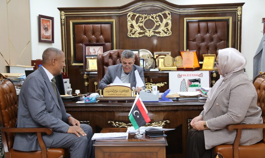 وزير التَّربية والتَّعليم يعتمد خطة عمل إدارة الخِدمة الاِجتماعية والصّحة المدرسية والدّعم النّفسي للعام 2023 - 2024م