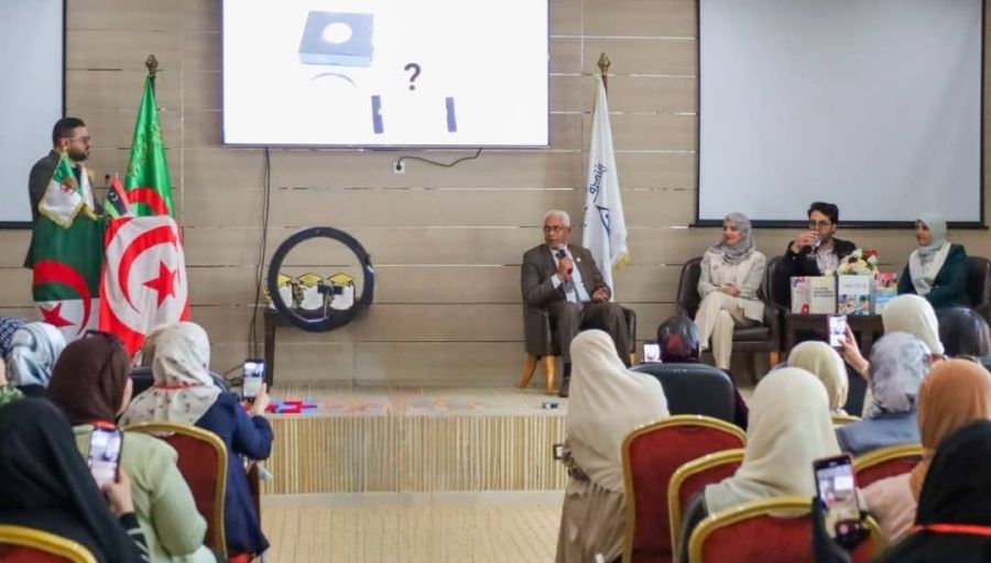 الوزير يعقد اجتماعًا مع مدير المركز الوطني للامتحانات لمتابعة جاهزية امتحانات الشهادات العامة