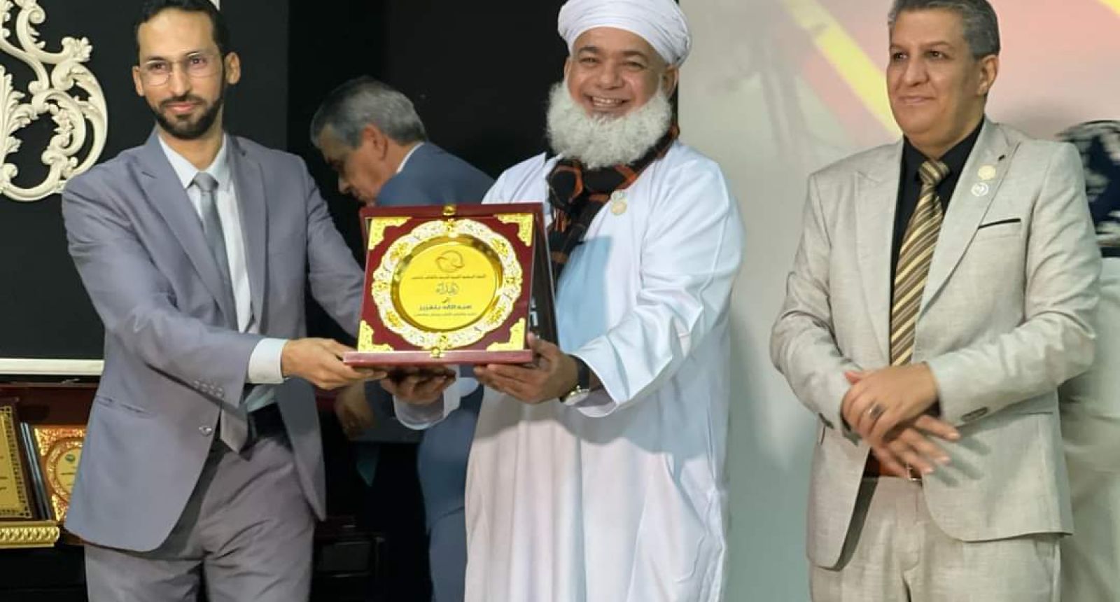 الوزير يشهد احتفالية اليوم العربي للشعر