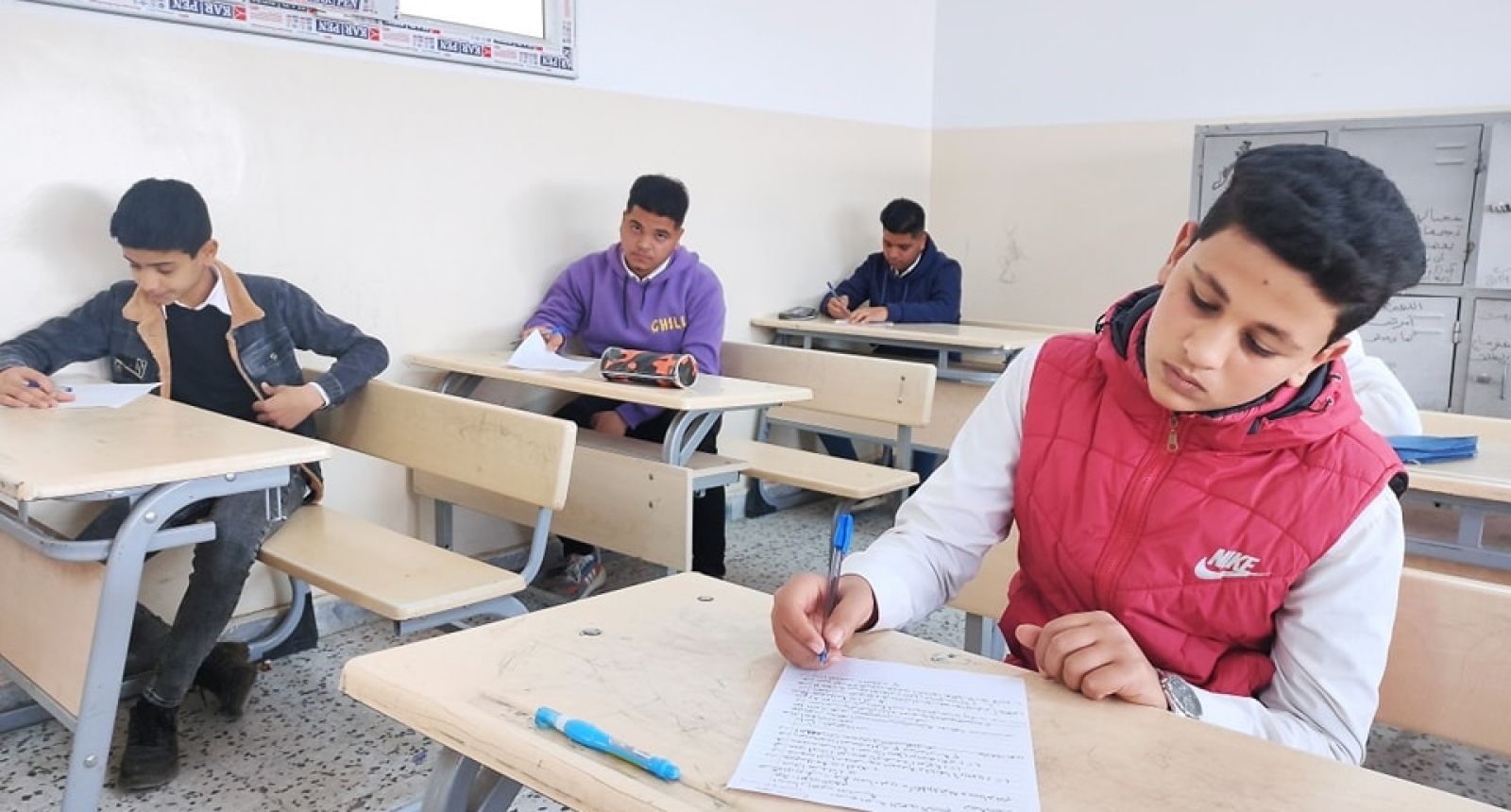 أَكثَر من مليون ومائة وعشرة ألف طالب وطالبة تقدَّموا لإجراء الاِمتحانات النِّصفية لِصفوفِ النَّقل والفترة الثانية لِلشهادَات العامَّة