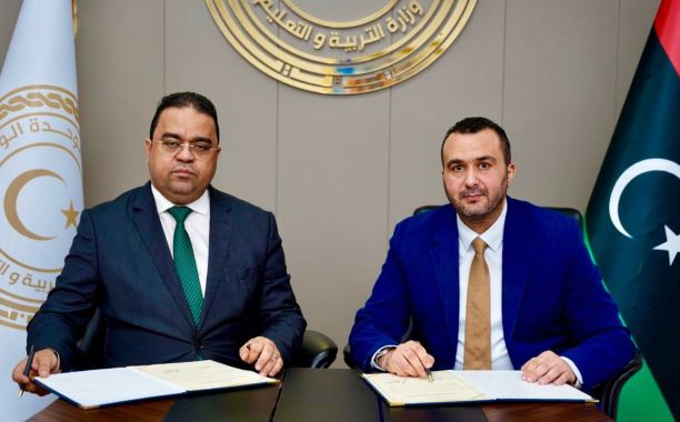 الوزير يتفقد سير امتحانات شهادة إتمام مرحلة التعليم الثانوي ببلدية طرابلس المركز - وزارة التربية والتعليم الوزير يتفقد سير امتحانات شهادة إتمام مرحلة التعليم الثانوي ببلدية طرابلس المركز