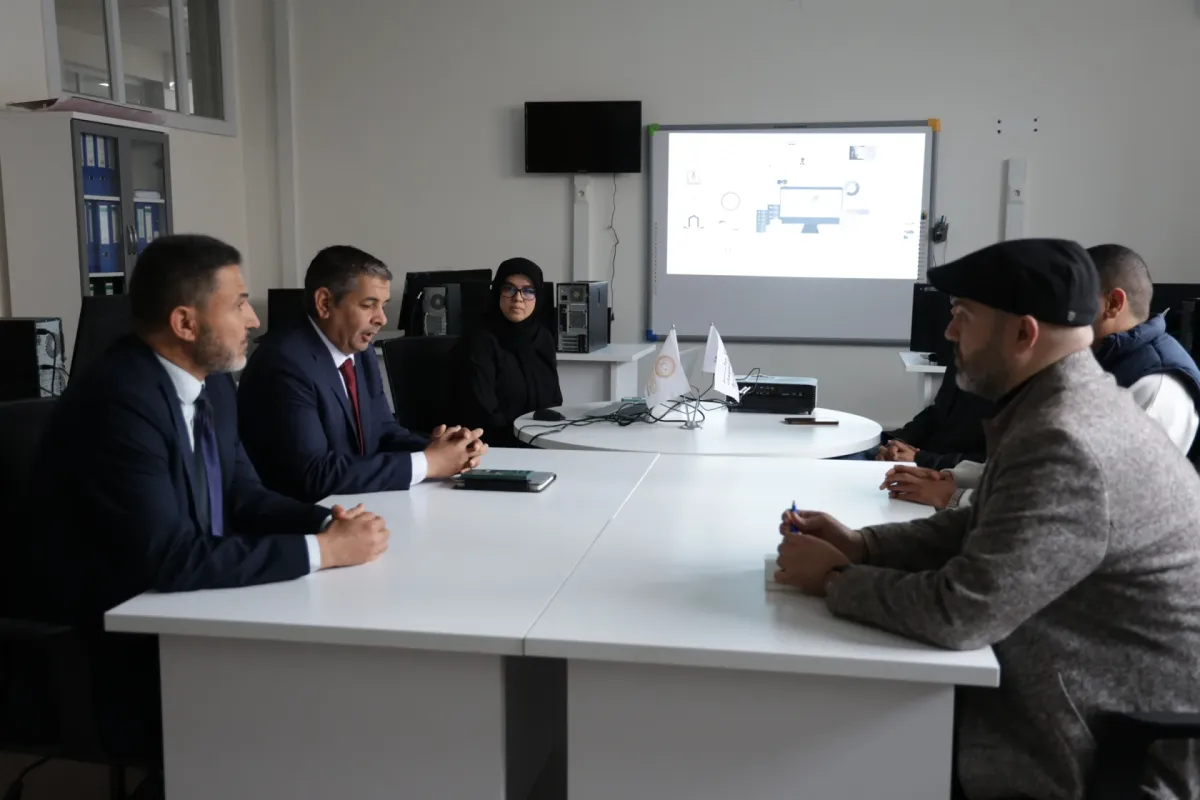 بحث تعزيز مشاريع التحول الرقمي بوزارة التربية والتعليم