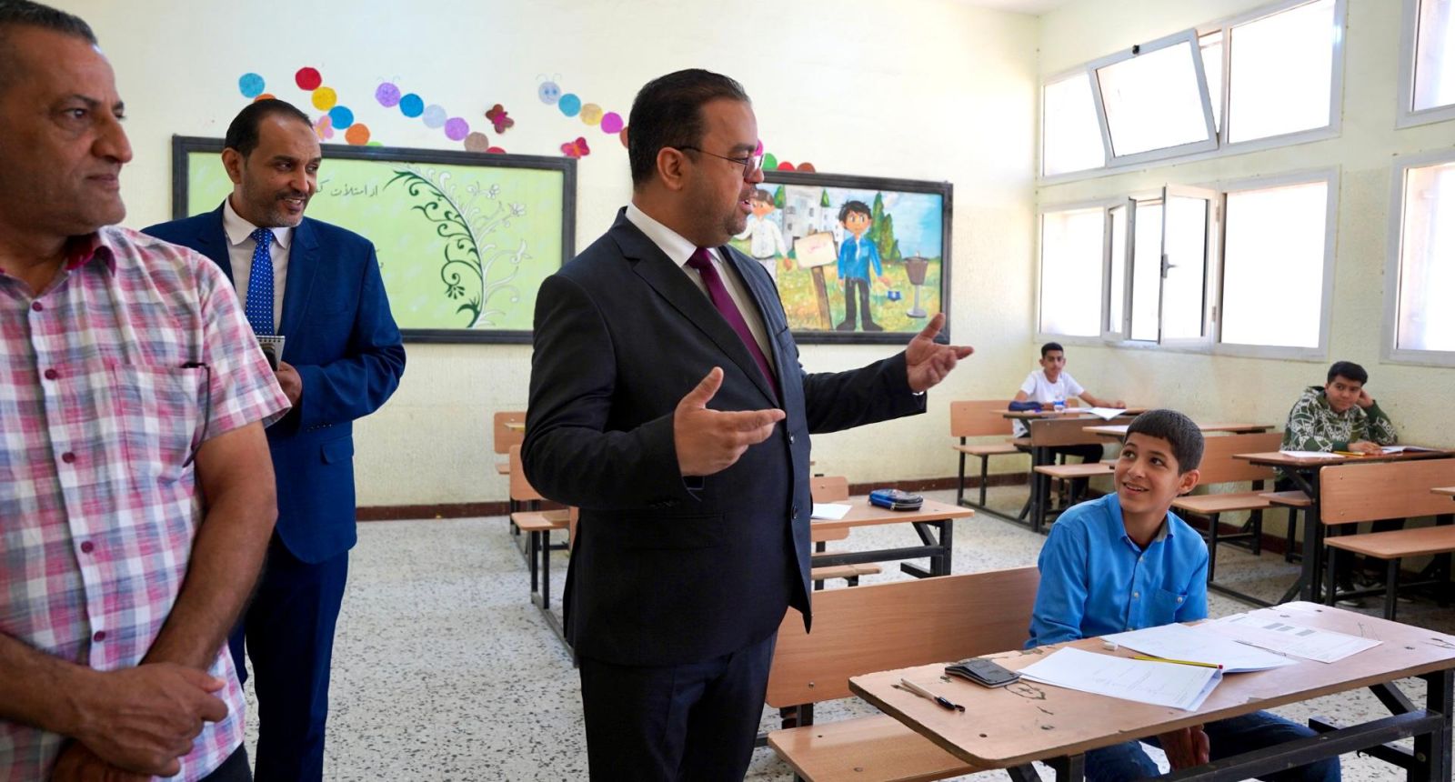 وزير التربية والتعليم المكلف يتفقّد سير امتحانات شهادة إتمام مرحلة التعليم الأساسي ببلدية أبوسليم