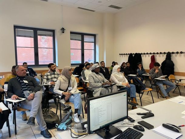 الْوزِير يجتمع باللجنة التَّحضيرية لِمسابقة الأولمبياد الوطني للرِّياضيات