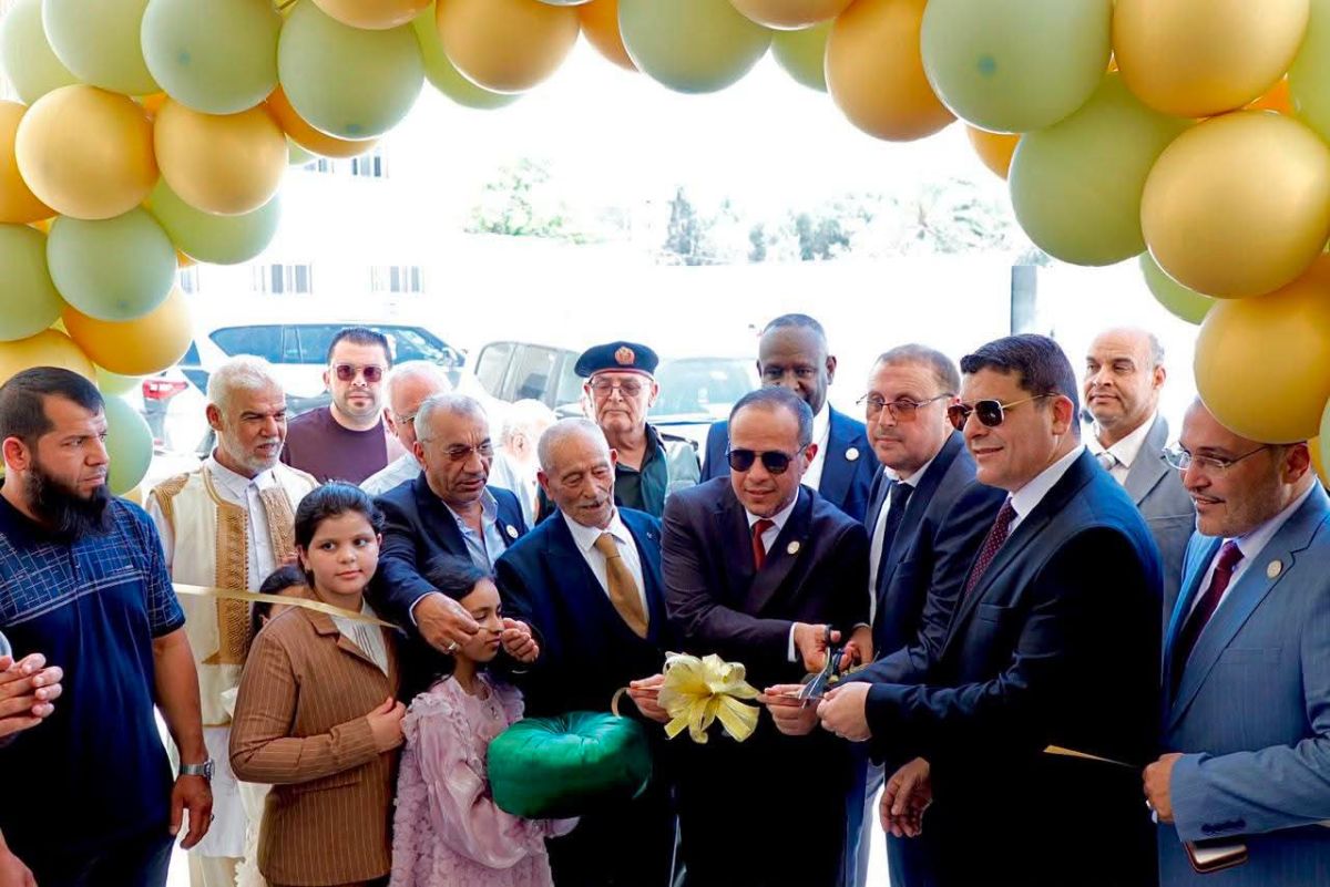 ضمن مشاريع عودة الحياة .. وزير التربية والتعليم يفتتح مدرستين جديدتين "مدارس المستقبل" ويتابع سير العملية التعليمية بمصراتة